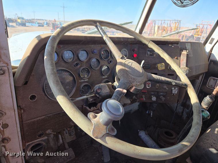 image for item DO1764 1981 Autocar DC10364B winch truck