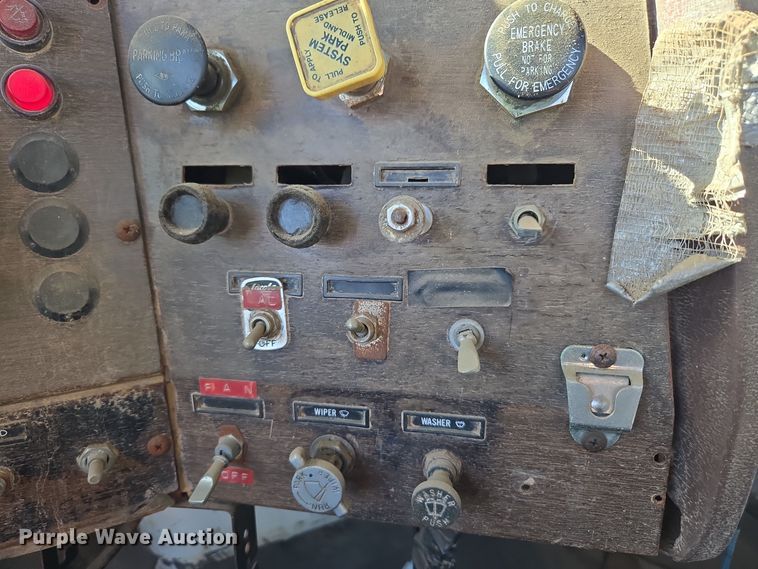 image for item DO1764 1981 Autocar DC10364B winch truck