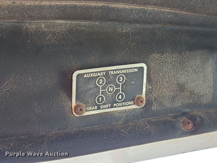 image for item DO1764 1981 Autocar DC10364B winch truck