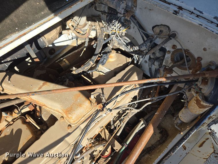 image for item DO1764 1981 Autocar DC10364B winch truck