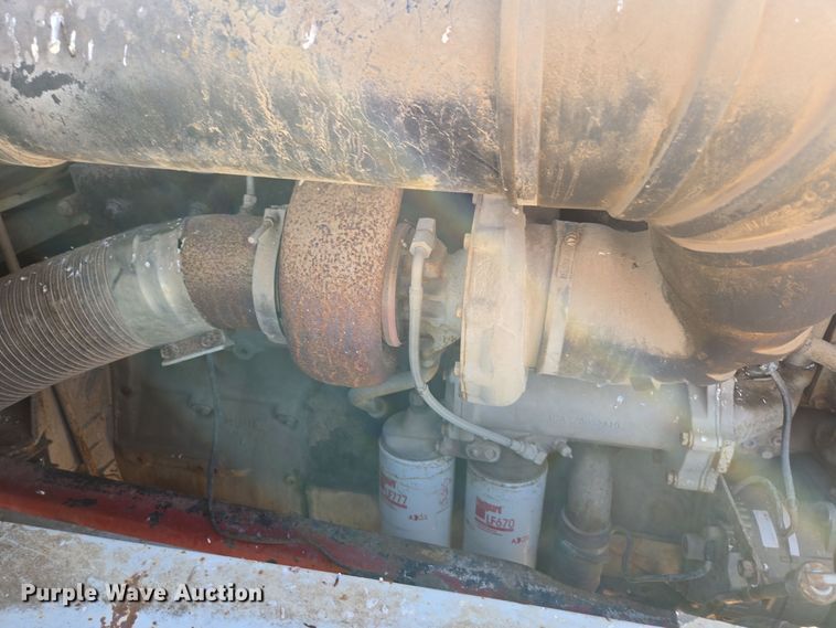 image for item DO1764 1981 Autocar DC10364B winch truck