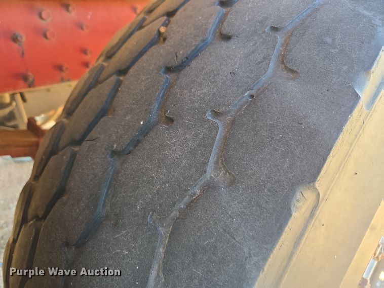 image for item DO1764 1981 Autocar DC10364B winch truck