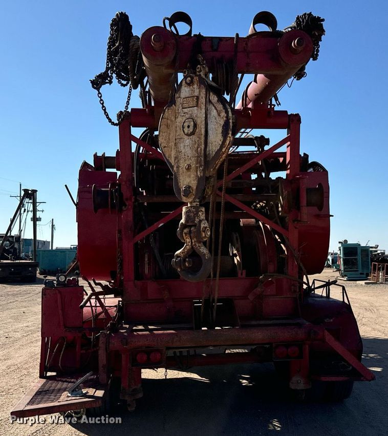 image for item DO1765 Cable tool drilling rig trailer