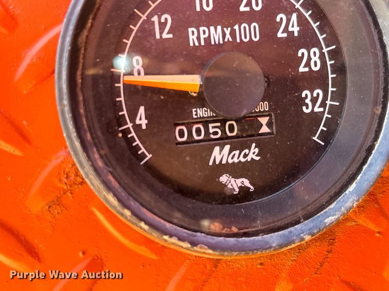 image for item DO1765 Cable tool drilling rig trailer