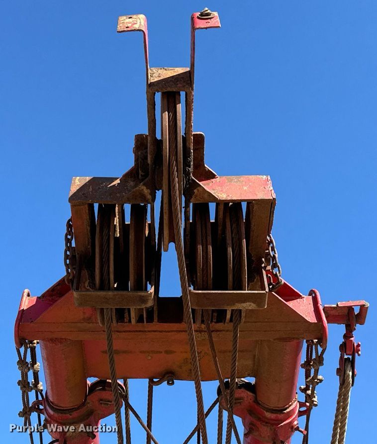 image for item DO1765 Cable tool drilling rig trailer