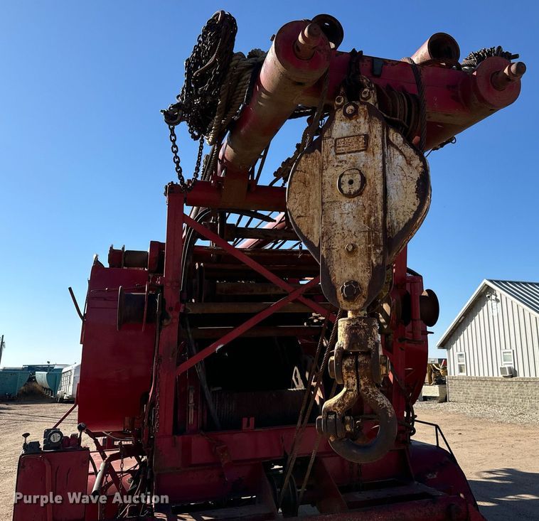 image for item DO1765 Cable tool drilling rig trailer