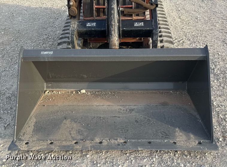 image for item DO7605 2018 Ditch Witch SK1050 compact utility loader