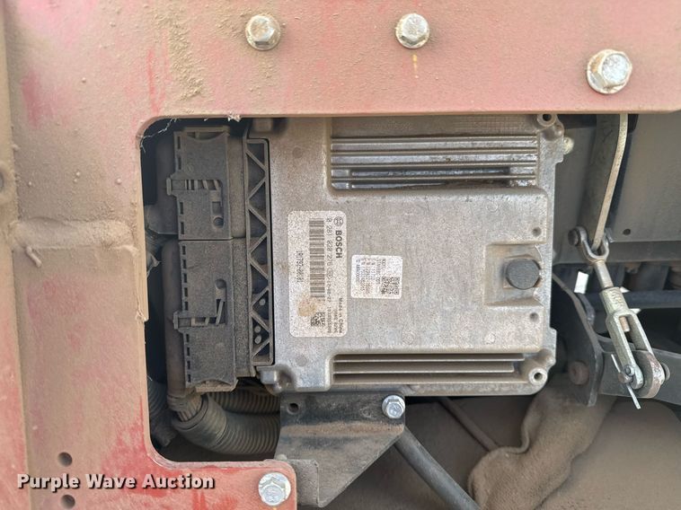 image for item DO7605 2018 Ditch Witch SK1050 compact utility loader