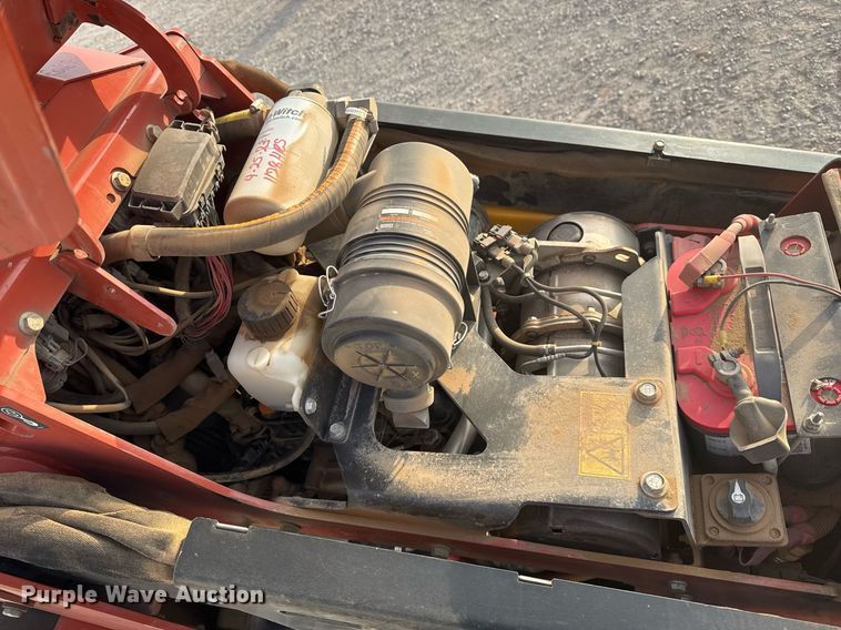 image for item DO7605 2018 Ditch Witch SK1050 compact utility loader