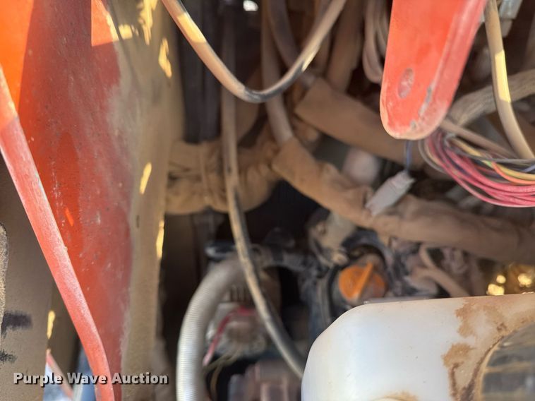 image for item DO7605 2018 Ditch Witch SK1050 compact utility loader