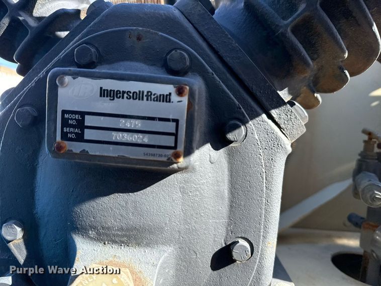 image for item DO7616 2001 Freightliner FL70 utility / service truck