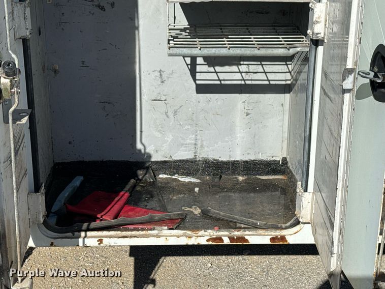 image for item DO7616 2001 Freightliner FL70 utility / service truck