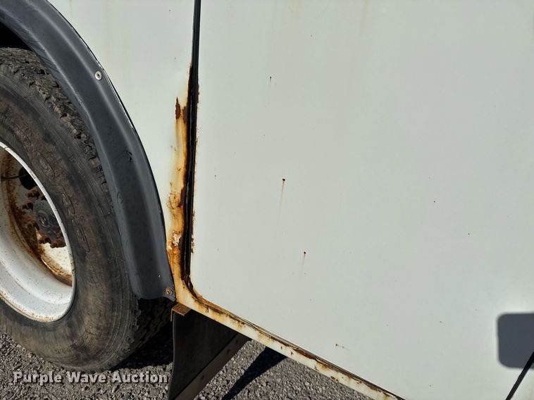 image for item DO7616 2001 Freightliner FL70 utility / service truck