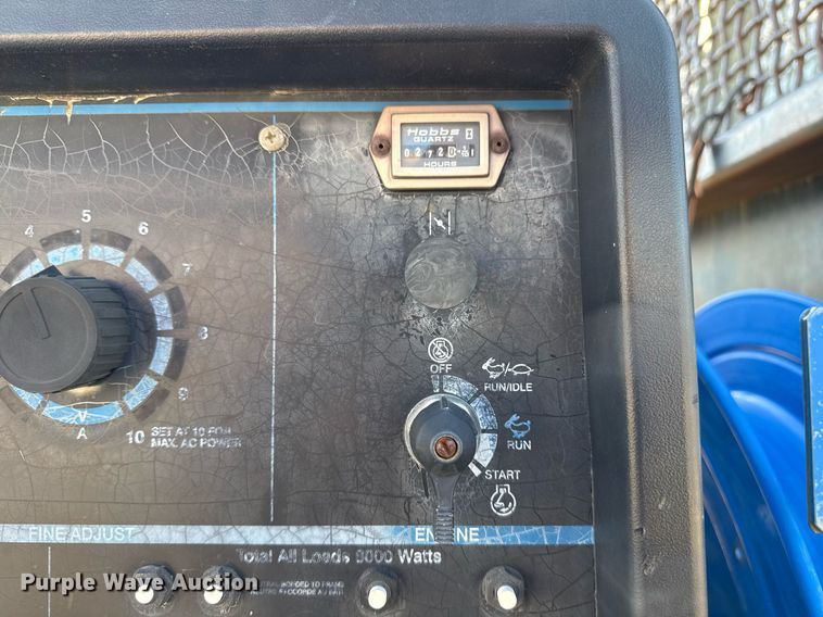 image for item DO7616 2001 Freightliner FL70 utility / service truck