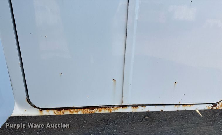 image for item DO7616 2001 Freightliner FL70 utility / service truck