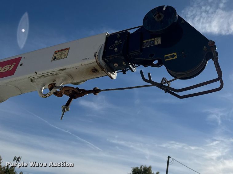 image for item DO7616 2001 Freightliner FL70 utility / service truck