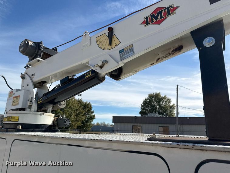 image for item DO7616 2001 Freightliner FL70 utility / service truck