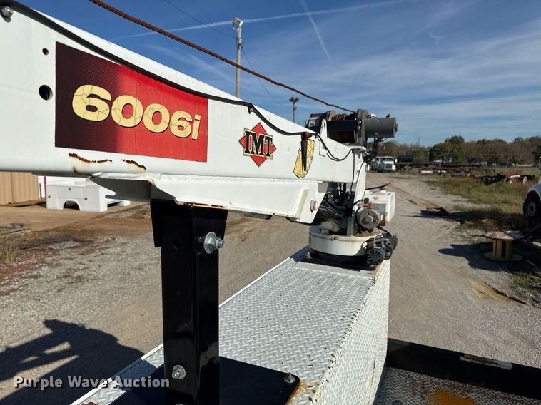 image for item DO7616 2001 Freightliner FL70 utility / service truck