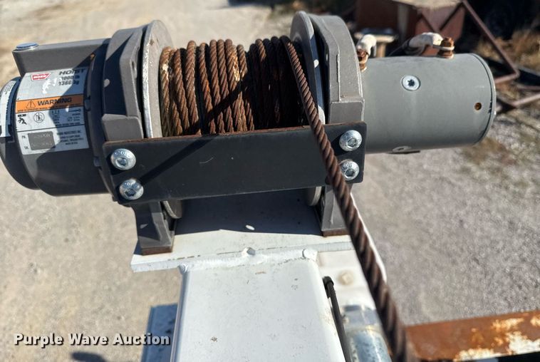 image for item DO7616 2001 Freightliner FL70 utility / service truck