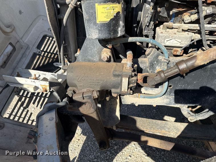 image for item DO7616 2001 Freightliner FL70 utility / service truck