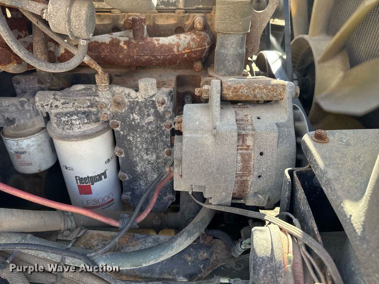 image for item DO7616 2001 Freightliner FL70 utility / service truck