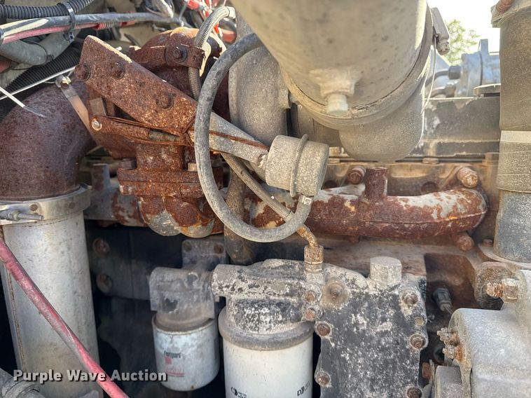 image for item DO7616 2001 Freightliner FL70 utility / service truck