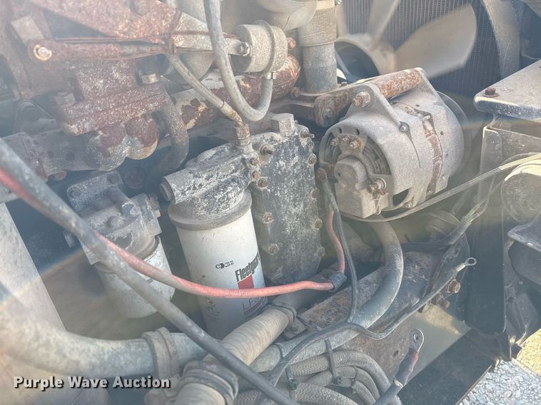 image for item DO7616 2001 Freightliner FL70 utility / service truck