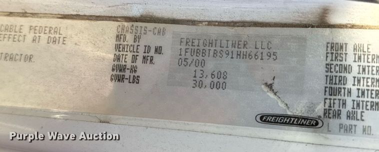 image for item DO7616 2001 Freightliner FL70 utility / service truck