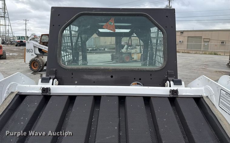 image for item DO7624 1998 Bobcat 763 skid steer loader