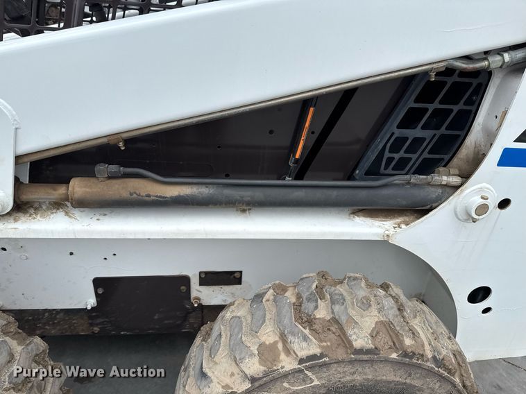 image for item DO7624 1998 Bobcat 763 skid steer loader