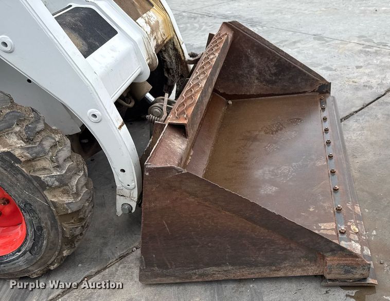 image for item DO7624 1998 Bobcat 763 skid steer loader