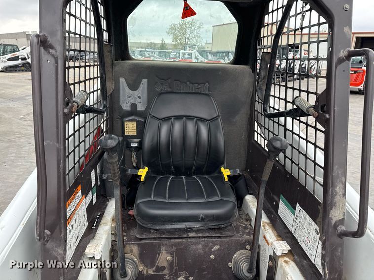 image for item DO7624 1998 Bobcat 763 skid steer loader