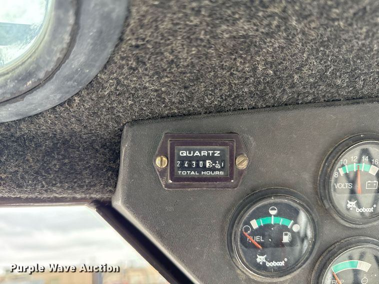 image for item DO7624 1998 Bobcat 763 skid steer loader