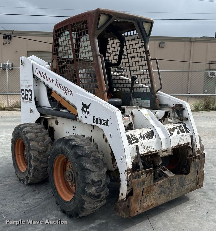 image for item DO7625 2001 Bobcat 863 skid steer loader