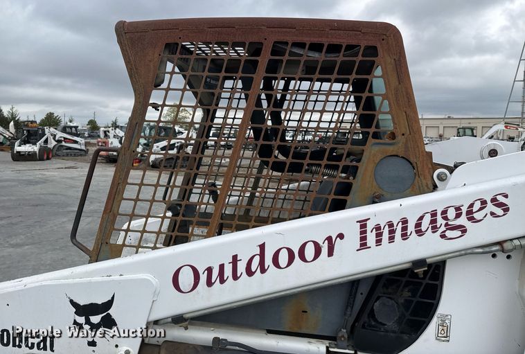 image for item DO7625 2001 Bobcat 863 skid steer loader