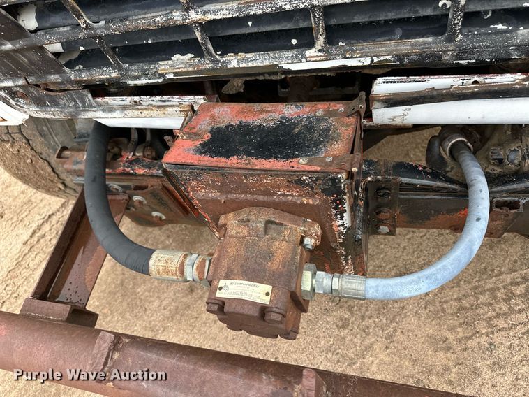 image for item DQ3179 1977 Ford water truck