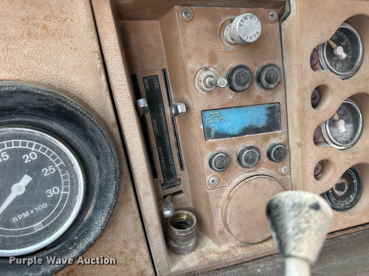 image for item DQ3179 1977 Ford water truck