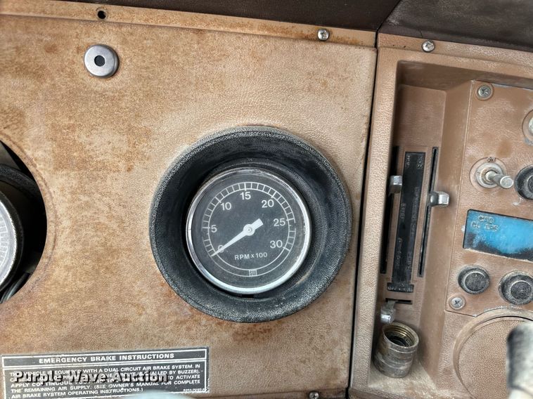 image for item DQ3179 1977 Ford water truck