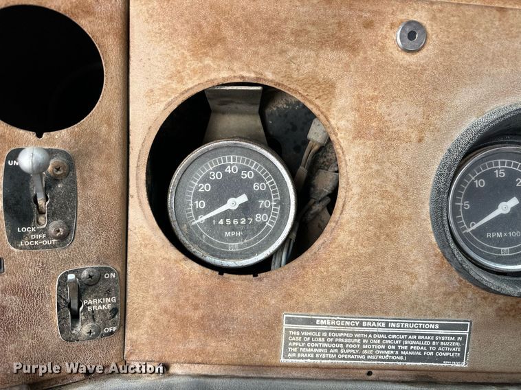 image for item DQ3179 1977 Ford water truck