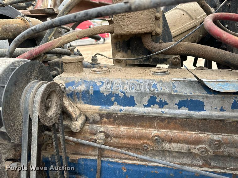 image for item DQ3179 1977 Ford water truck