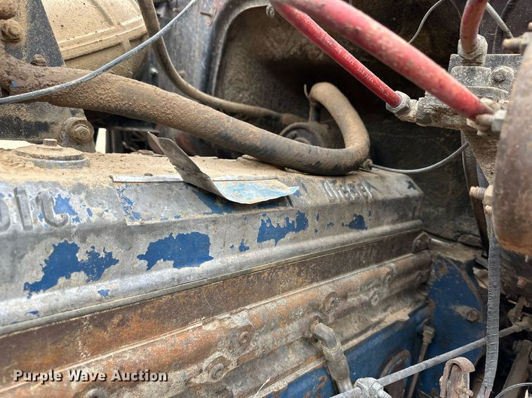 image for item DQ3179 1977 Ford water truck