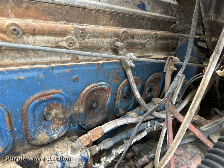 image for item DQ3179 1977 Ford water truck