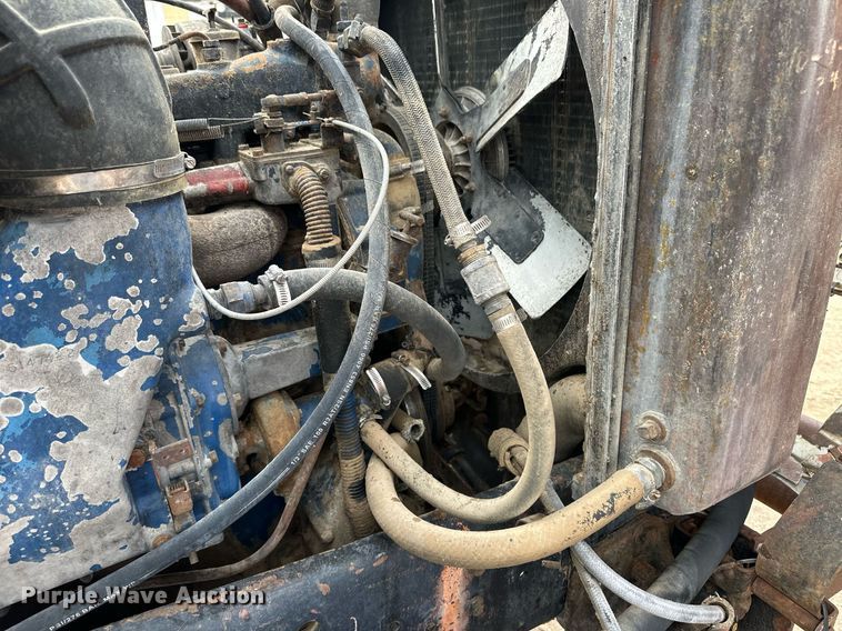 image for item DQ3179 1977 Ford water truck