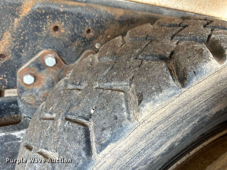 image for item DQ3179 1977 Ford water truck