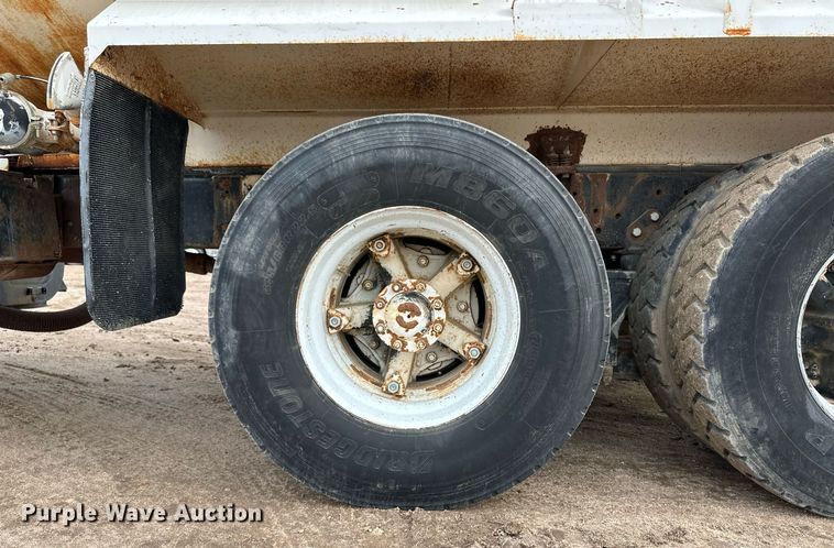 image for item DQ3179 1977 Ford water truck