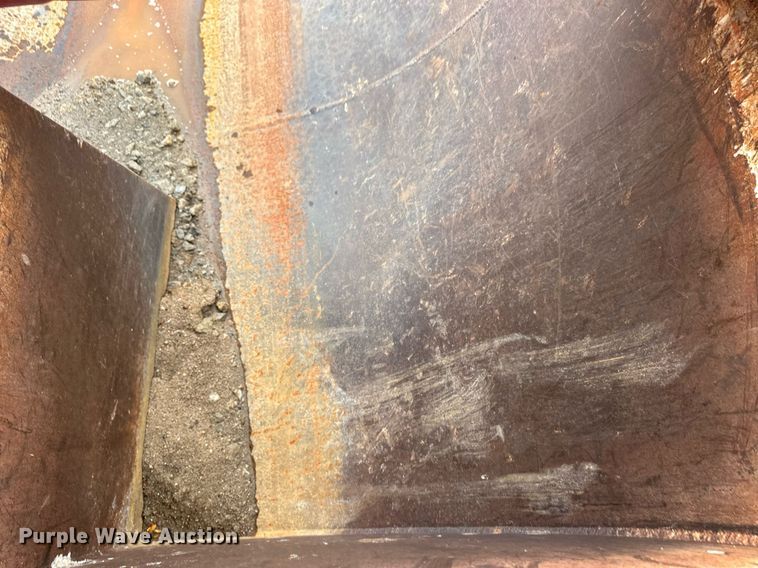 image for item DQ3182 1986 Shop built end dump trailer