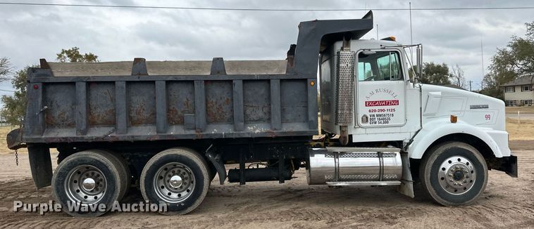image for item DQ3183 1991 Kenworth T800 dump truck