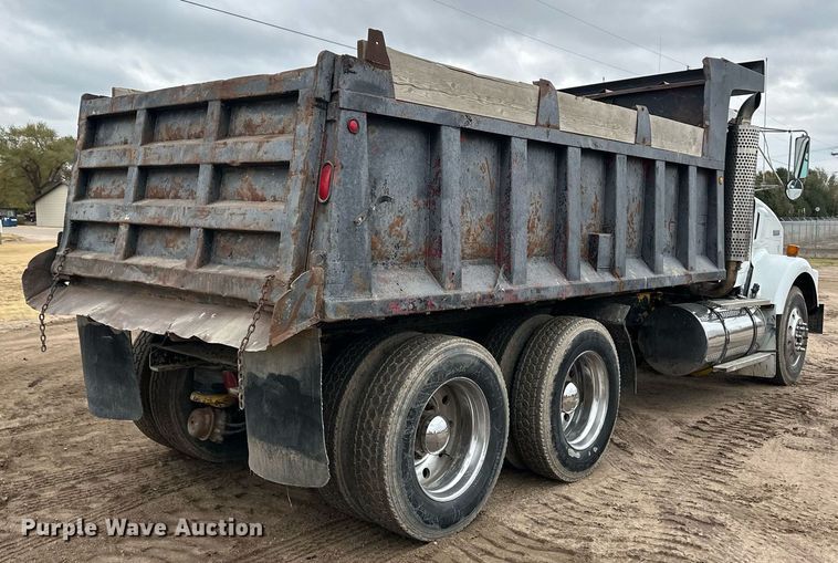 image for item DQ3183 1991 Kenworth T800 dump truck