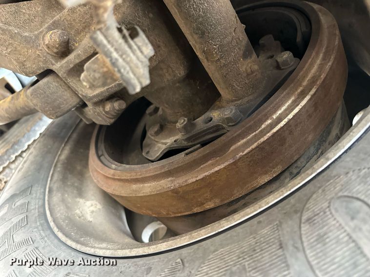 image for item DQ3183 1991 Kenworth T800 dump truck