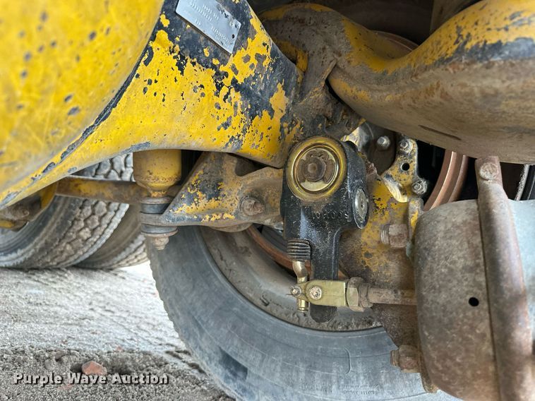 image for item DQ3183 1991 Kenworth T800 dump truck